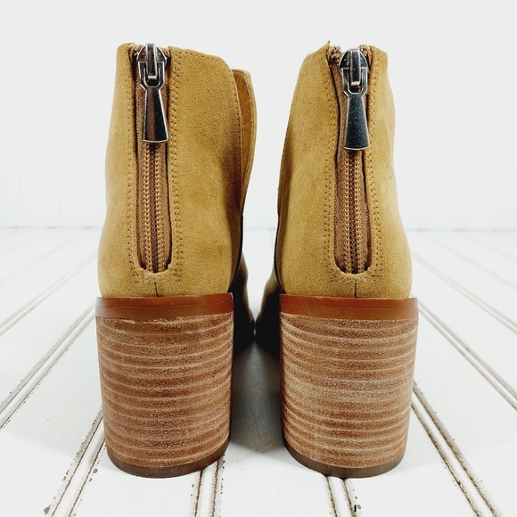 Bp Brynne Tan Suede Block Heel Pointy Toe Ankle Booties K61 - Picture 6 of 11